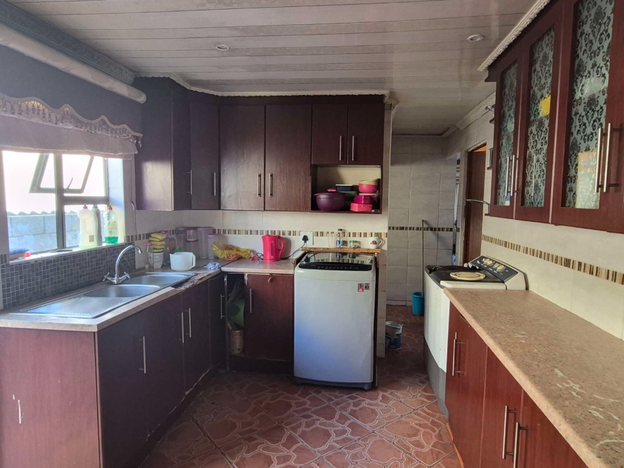 3 Bedroom Property for Sale in Zwide Eastern Cape
